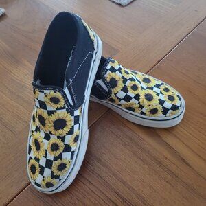 Van's classic slip on womens size 6.5 shoes sun flower athletic skate sneakers